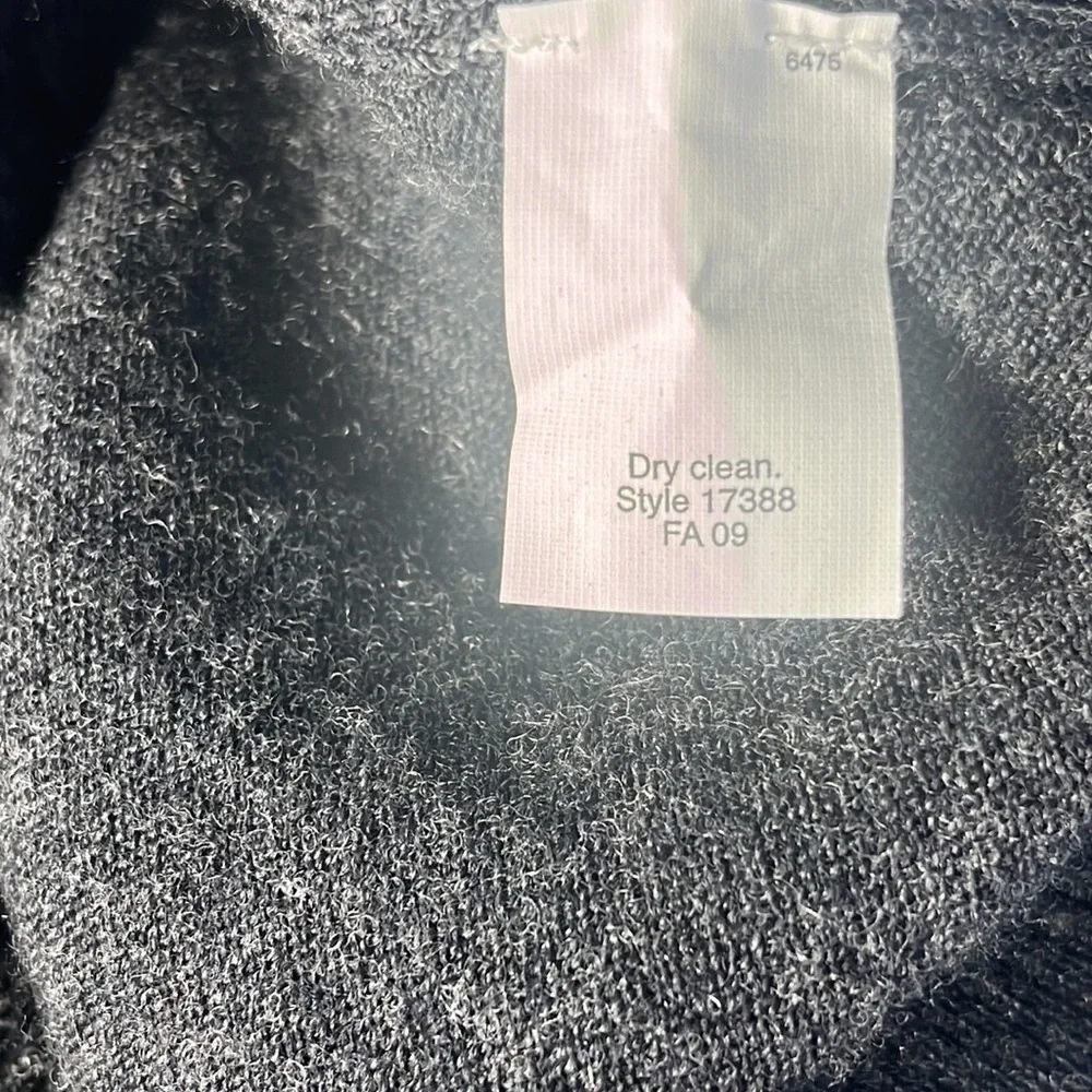 J.Crew Men's XL 100% Merino Wool V-Neck Sweater Vest Gray Flawed Fits Large